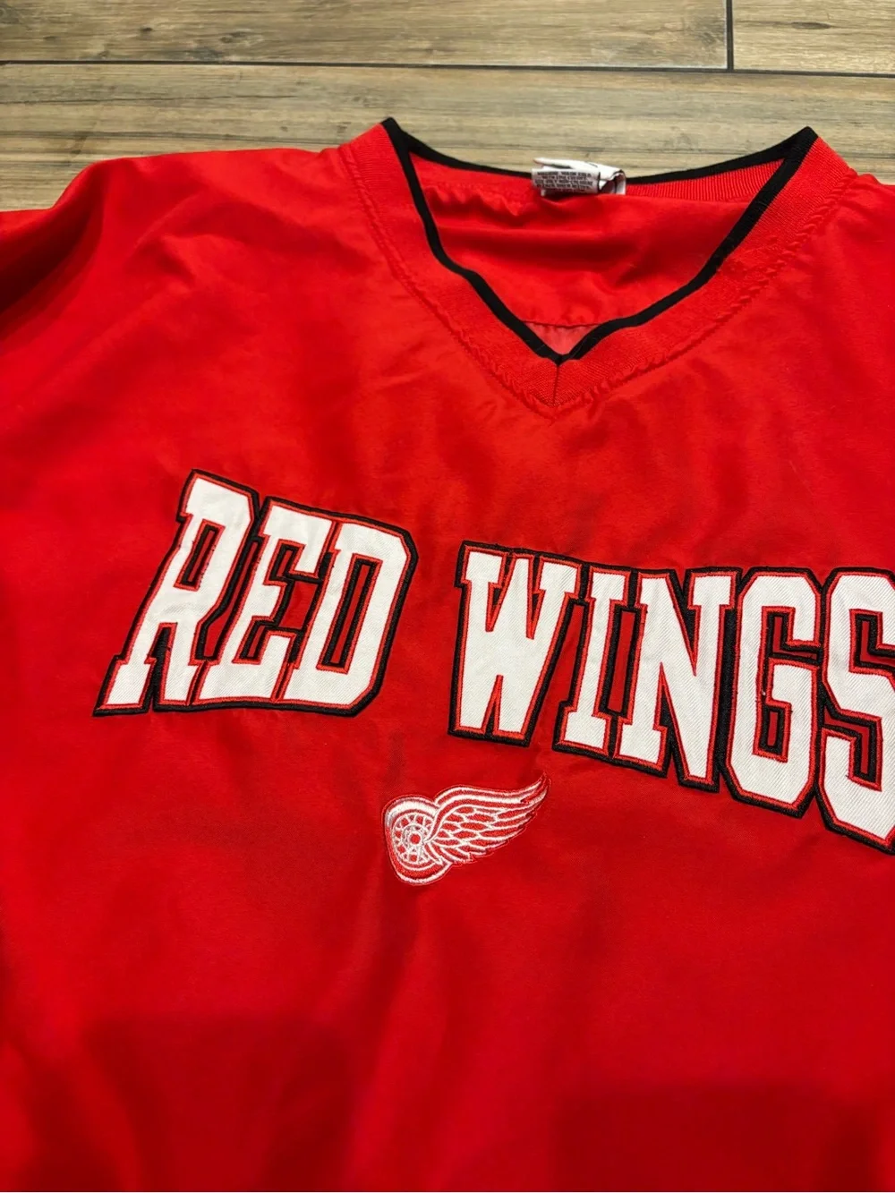 NHL Detroit Red Wings V Neck Windbreaker Pullover Jacket Red XL